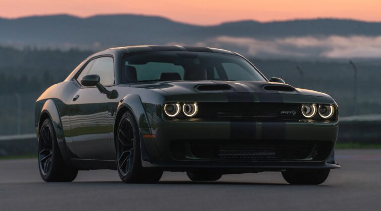 New 2027 Dodge Challenger SRT Hellcat Redeye Widebody Review